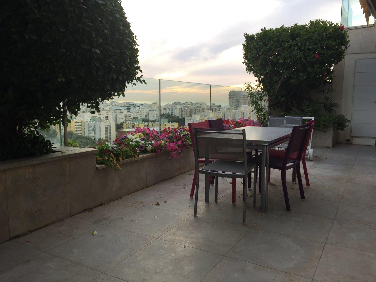 Penthouse in Ramat Aviv 